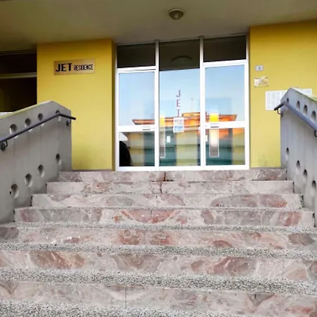 Functional With Balcony * ביביונה