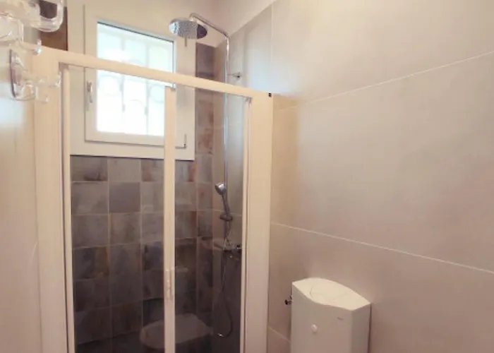 Functional With Balcony דירה