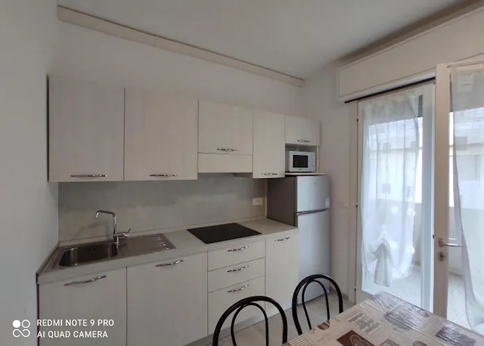 דירה Functional With Balcony