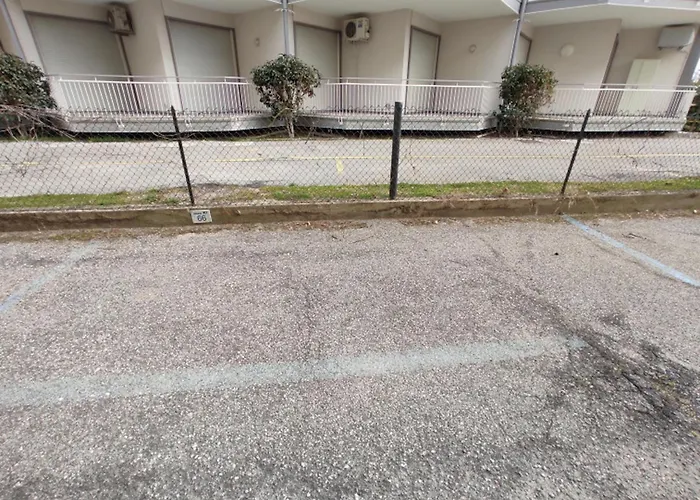 شقة Functional With Balcony